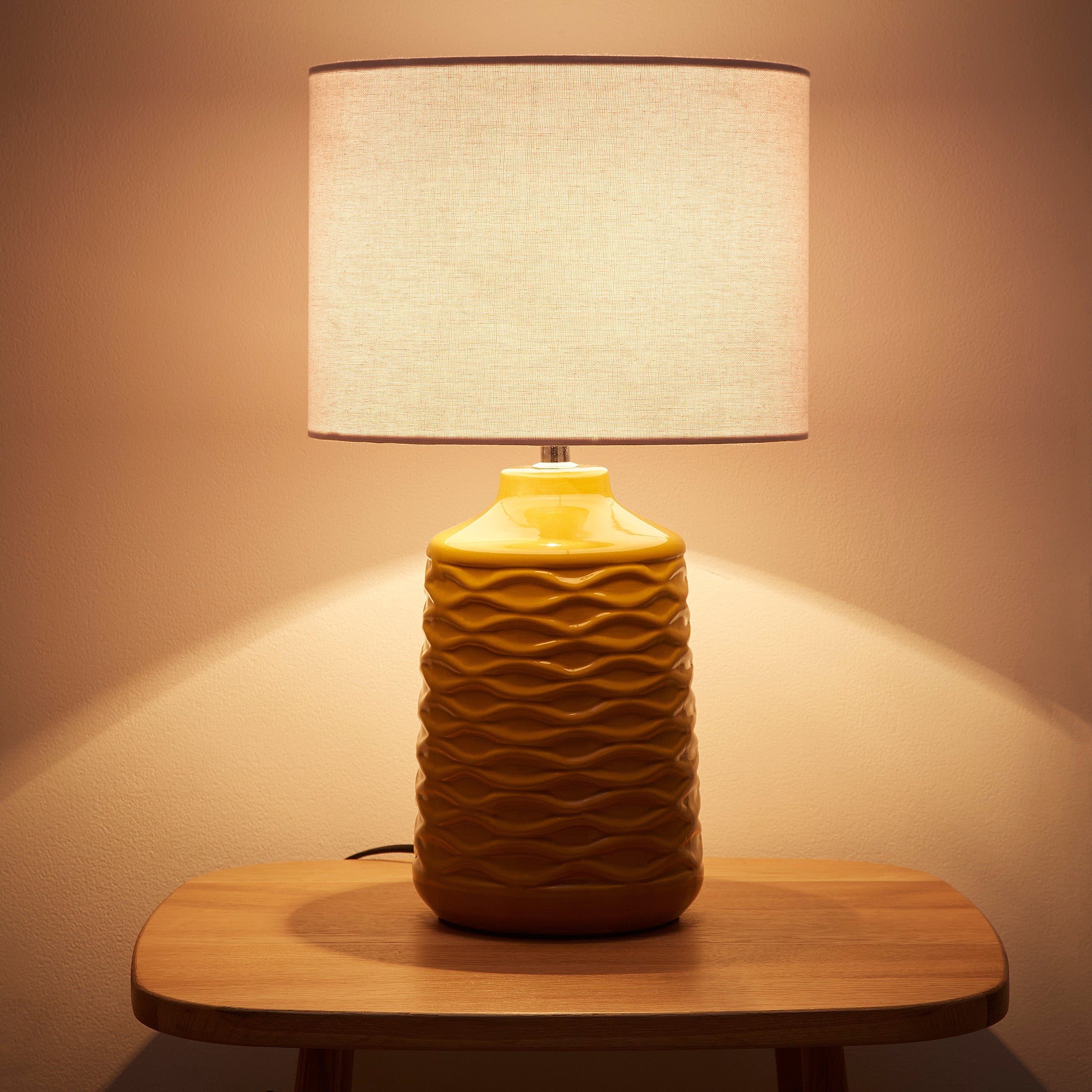Ivy Textured Ceramic Table Lamp With White Linen Shade