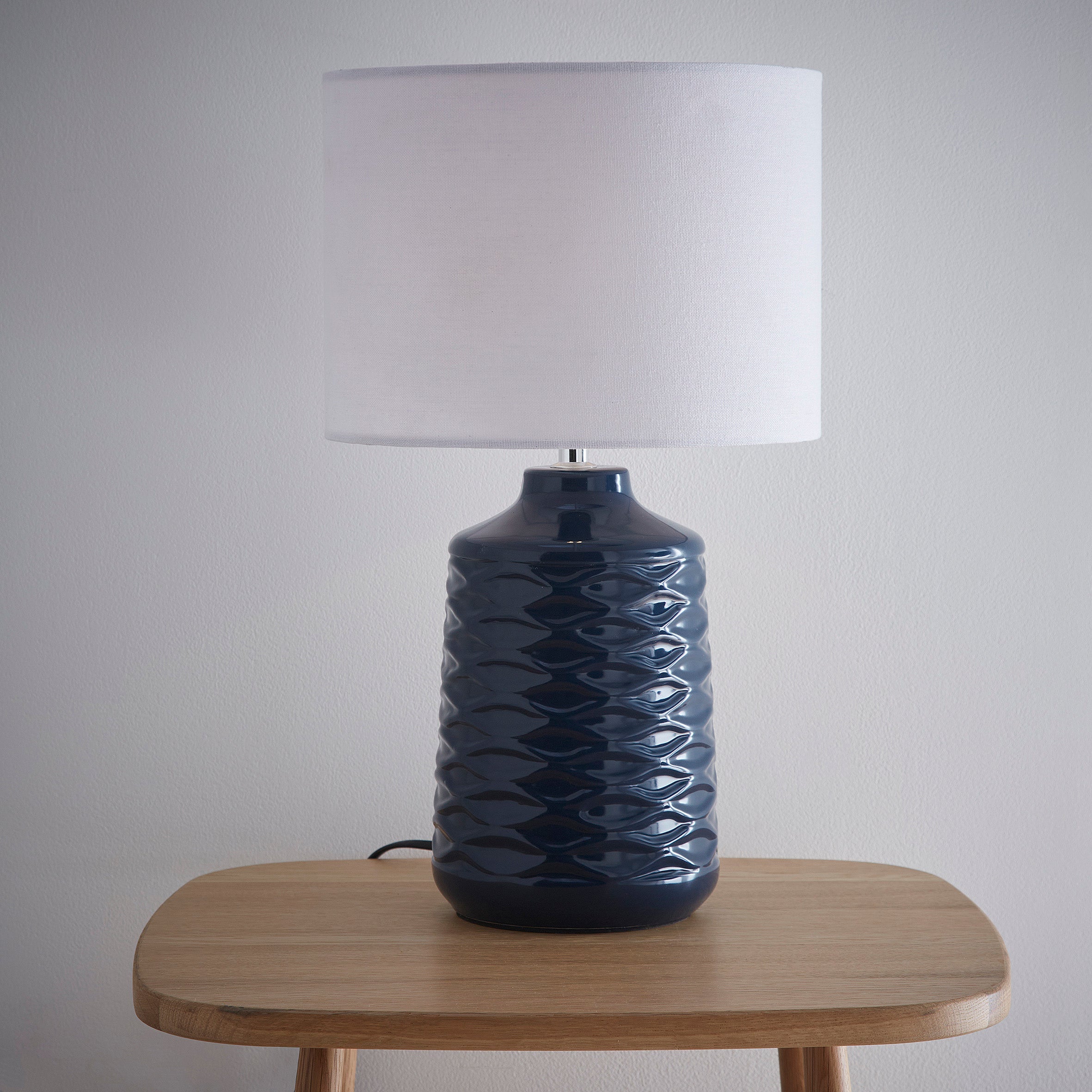 Ivy Textured Ceramic Table Lamp With White Linen Shade