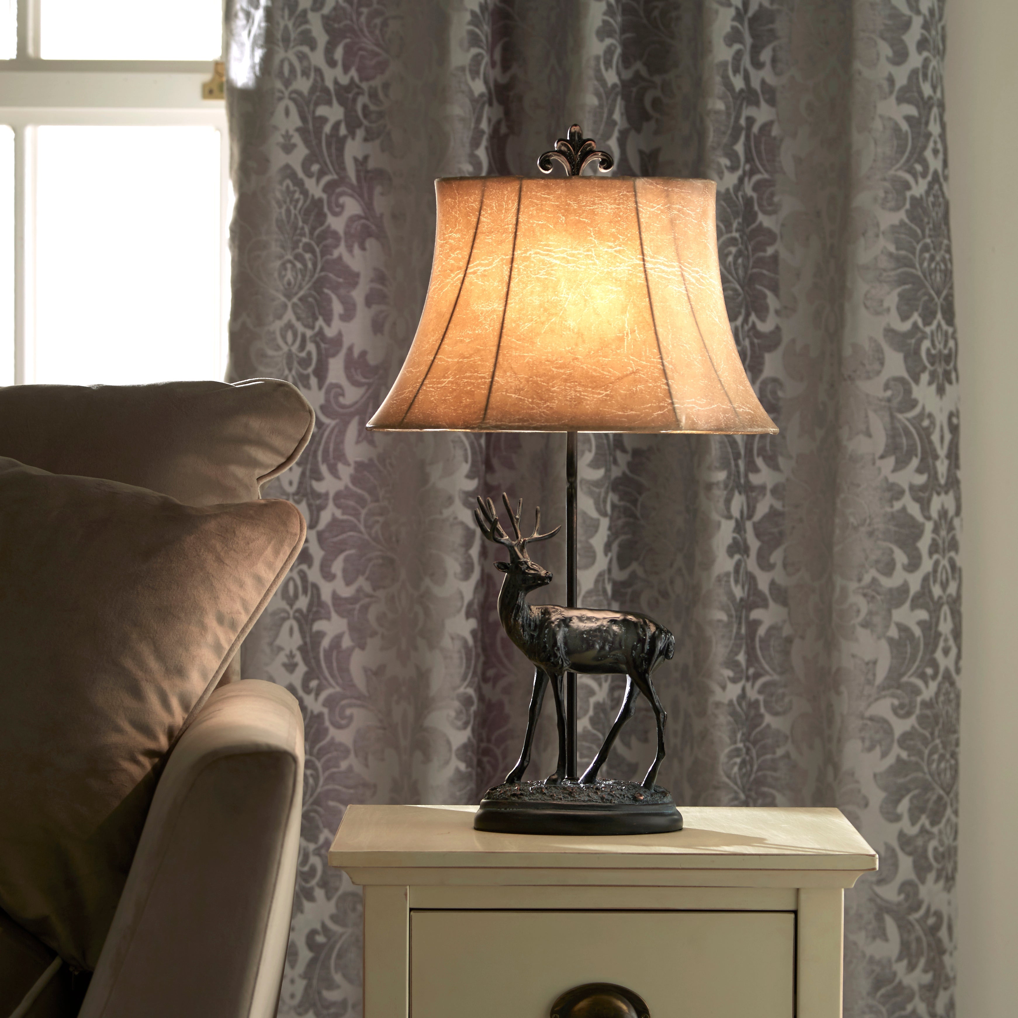 FALINE DEER RESIN BLACK TABLE LAMP WITH SHADE