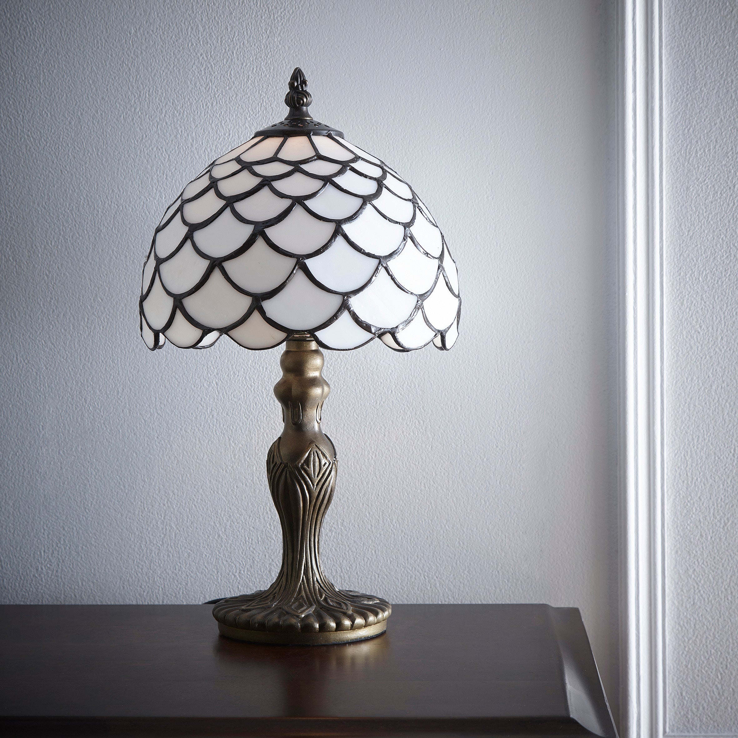 Lincoln Tiffany Style Antique Brass Table Lamp